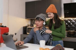 relationship habits that damage trust